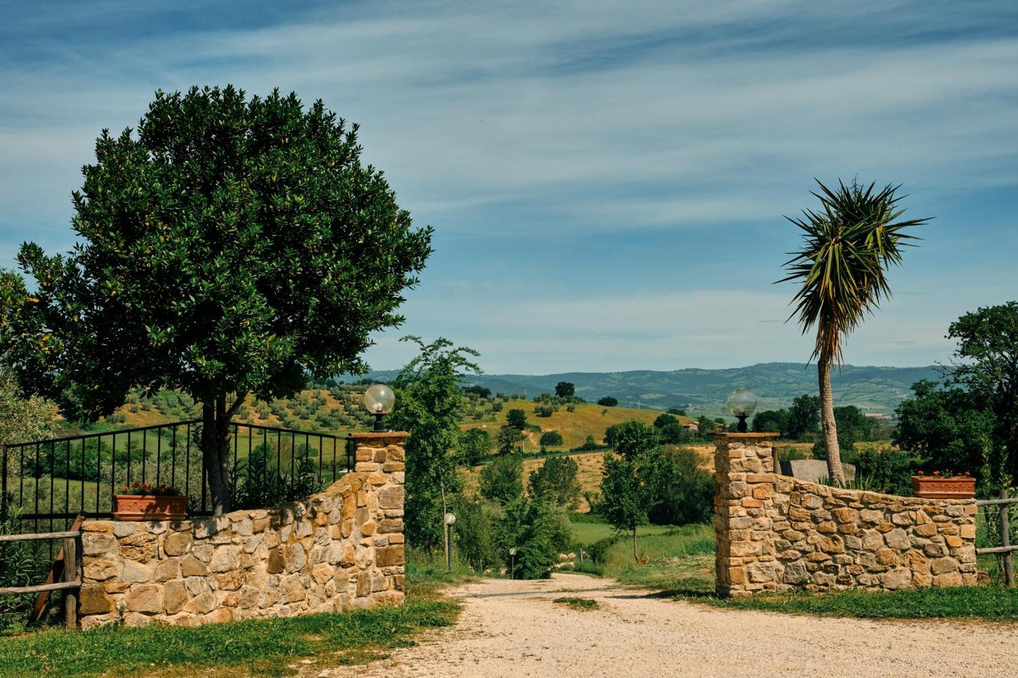 8380 Agriturismo Il Saragiolo Manciano Exterior foto